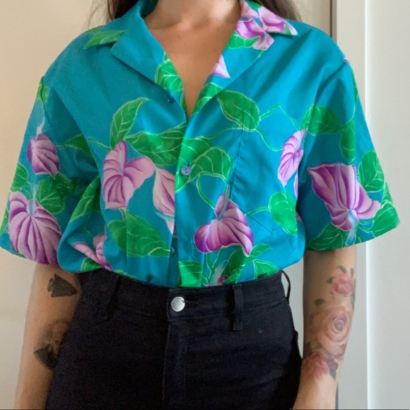 🌸Vintage Hilo Hattie’s Hawaiian Shirt🌸 - Picture 1 of 5